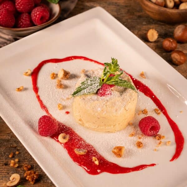Monatsspecial September im Zündwerk Steakhaus: Haselnusskrokant-Parfait
