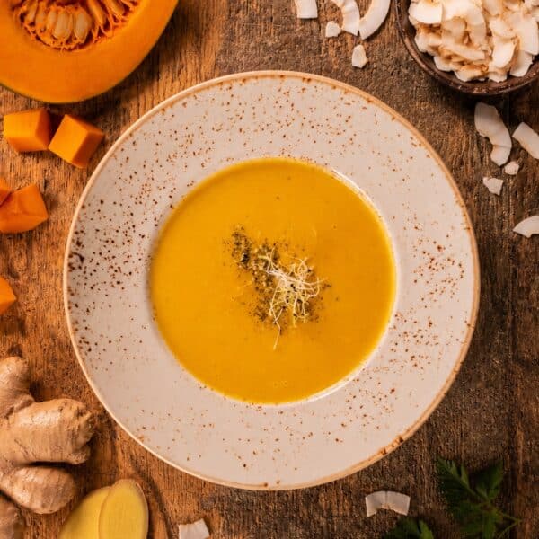 Monatsspecial September im Zündwerk Steakhaus: Kürbis-Kokos-Ingwer-Suppe