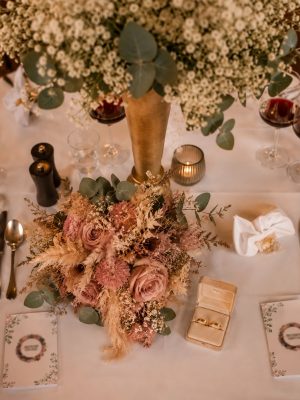 Heiraten im Zündwerk Living Room - Brautstrauss im Boho-Stil